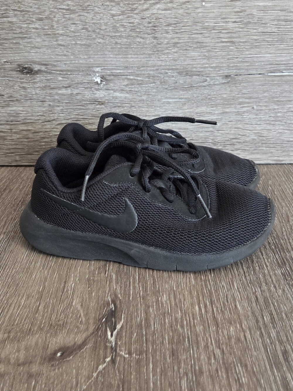 Nike Tanjun Kids Sneakers Black On Black Lightweight Mesh - Size 13C